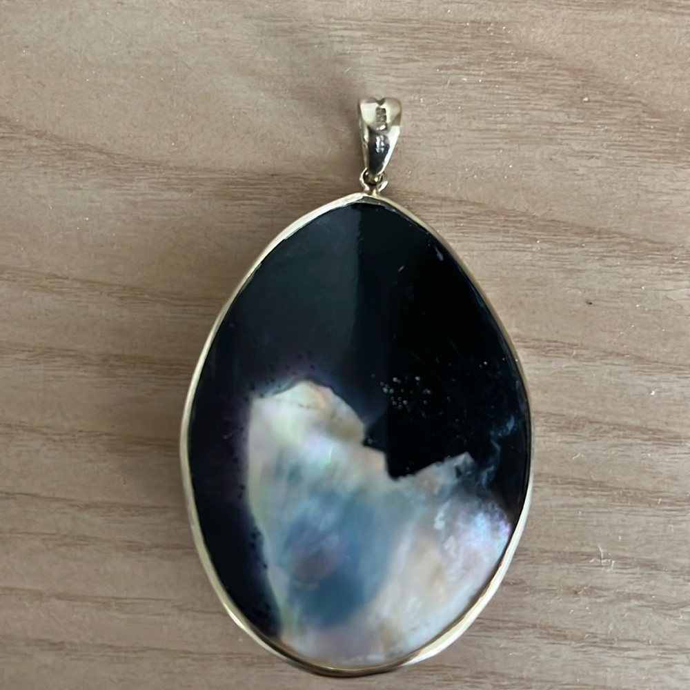 Gorgeous Blister Pearl Pendant Stamped 925 Sterling Silver